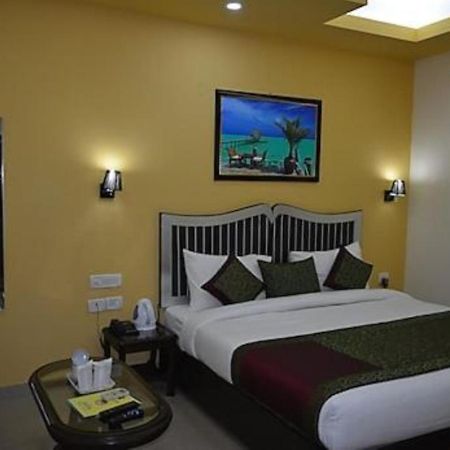 Jet Fox By Aero View Hotel, Delhi Airport Neu-Delhi Exterior foto